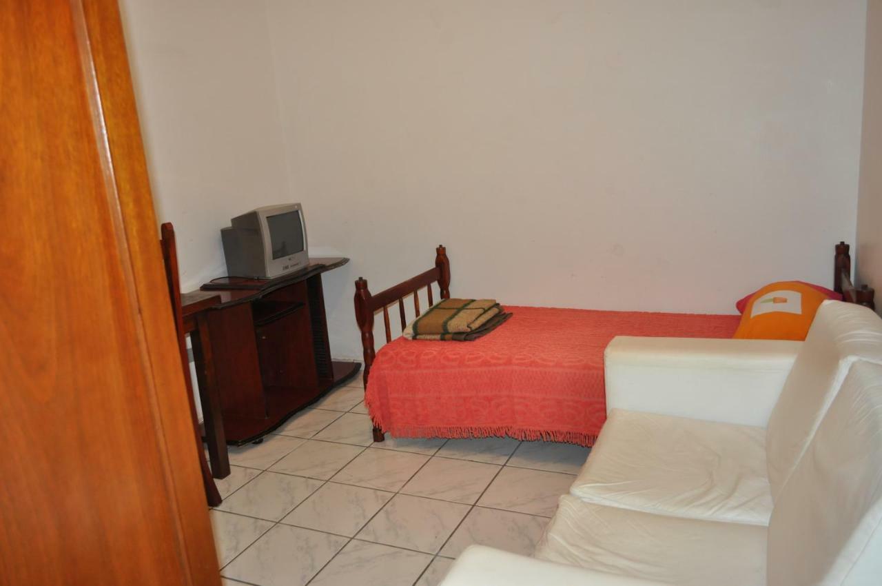 Hospedagem Centro Champagnat Londrina Exterior foto